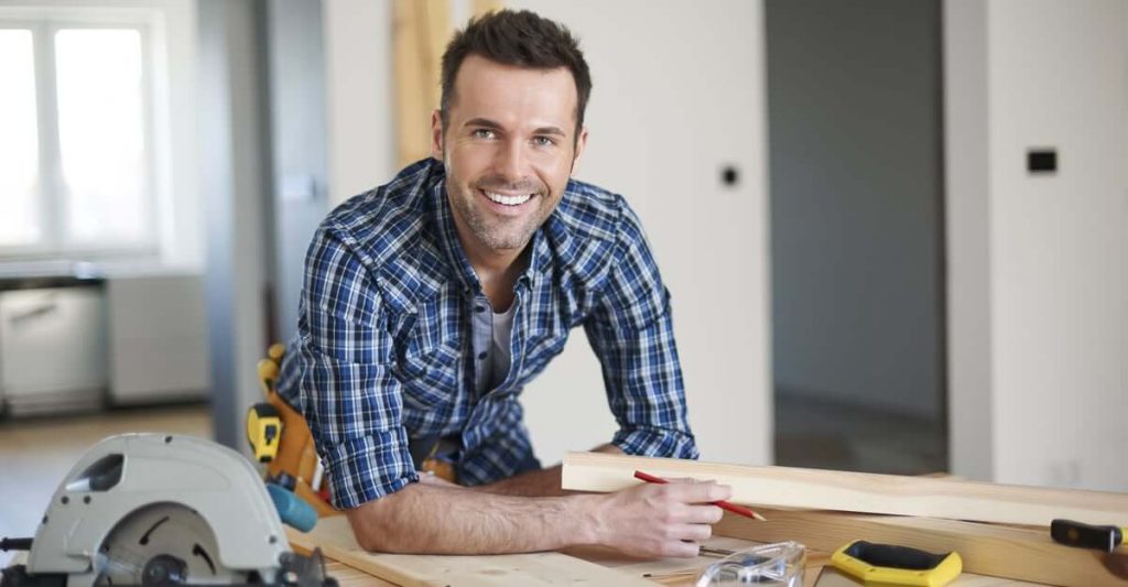 Save Money on Your Home Renovation by Hiring a Contractor Off-Season