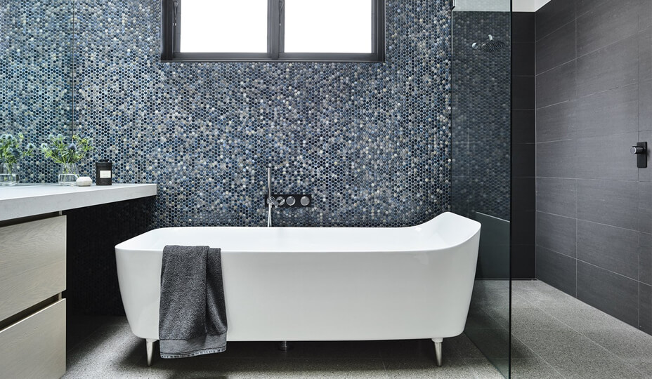 masculine-bathroom-with-mixed-tiles