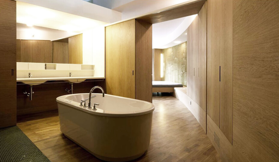 salle de bain luxueuse en bois