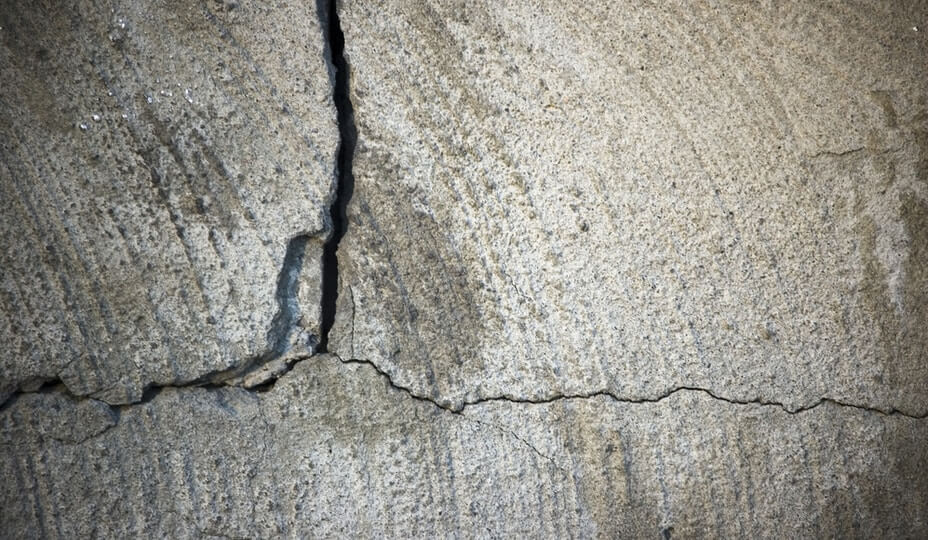 foundation cracks in concrete