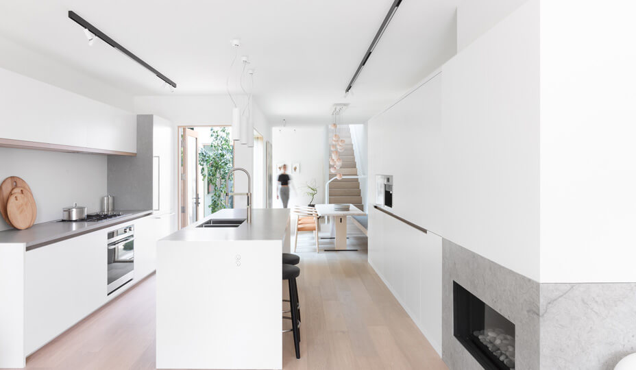 contemporary-kitchen-with-white-cabinetry