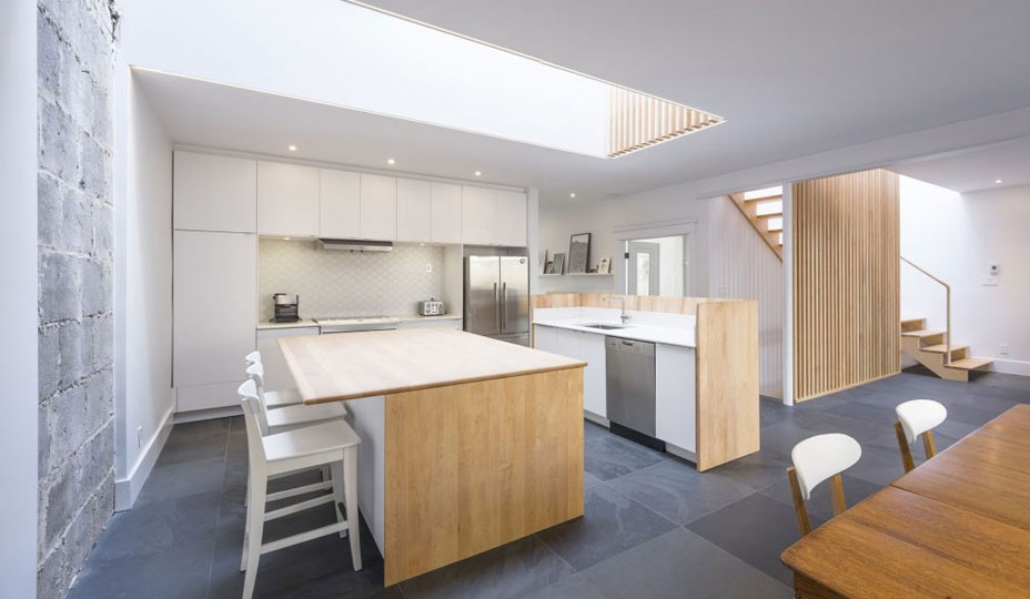 Duplexe converti en maison moderne – Design interieur