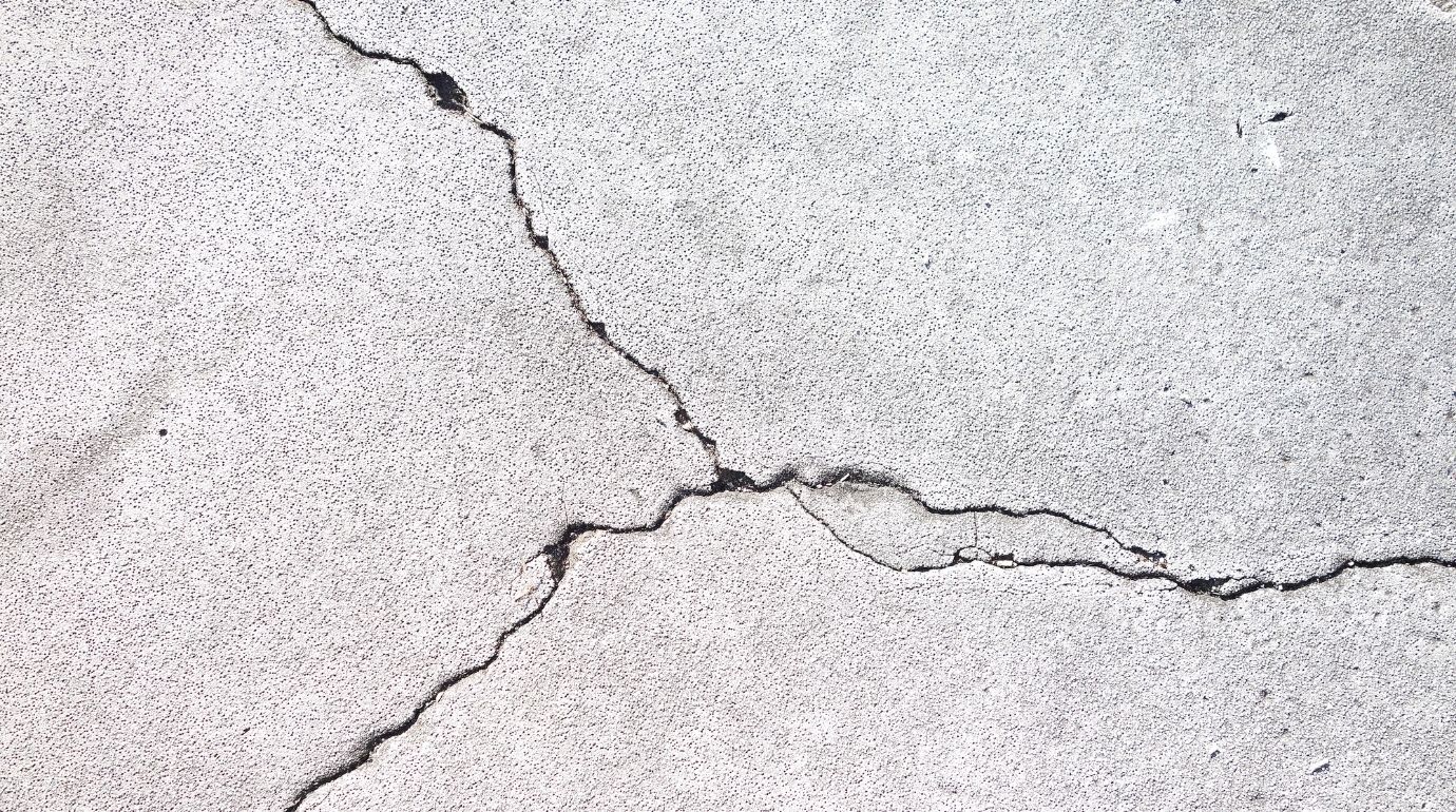 foundation with cracks