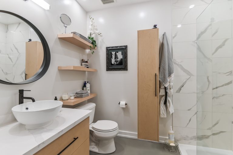 Mason | Small bathroom in a condo